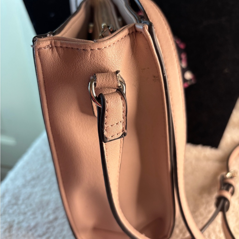 Steve Madden Convertible Crossbody with Scarf 🧣 color Light Pink - Picture 8 of 11